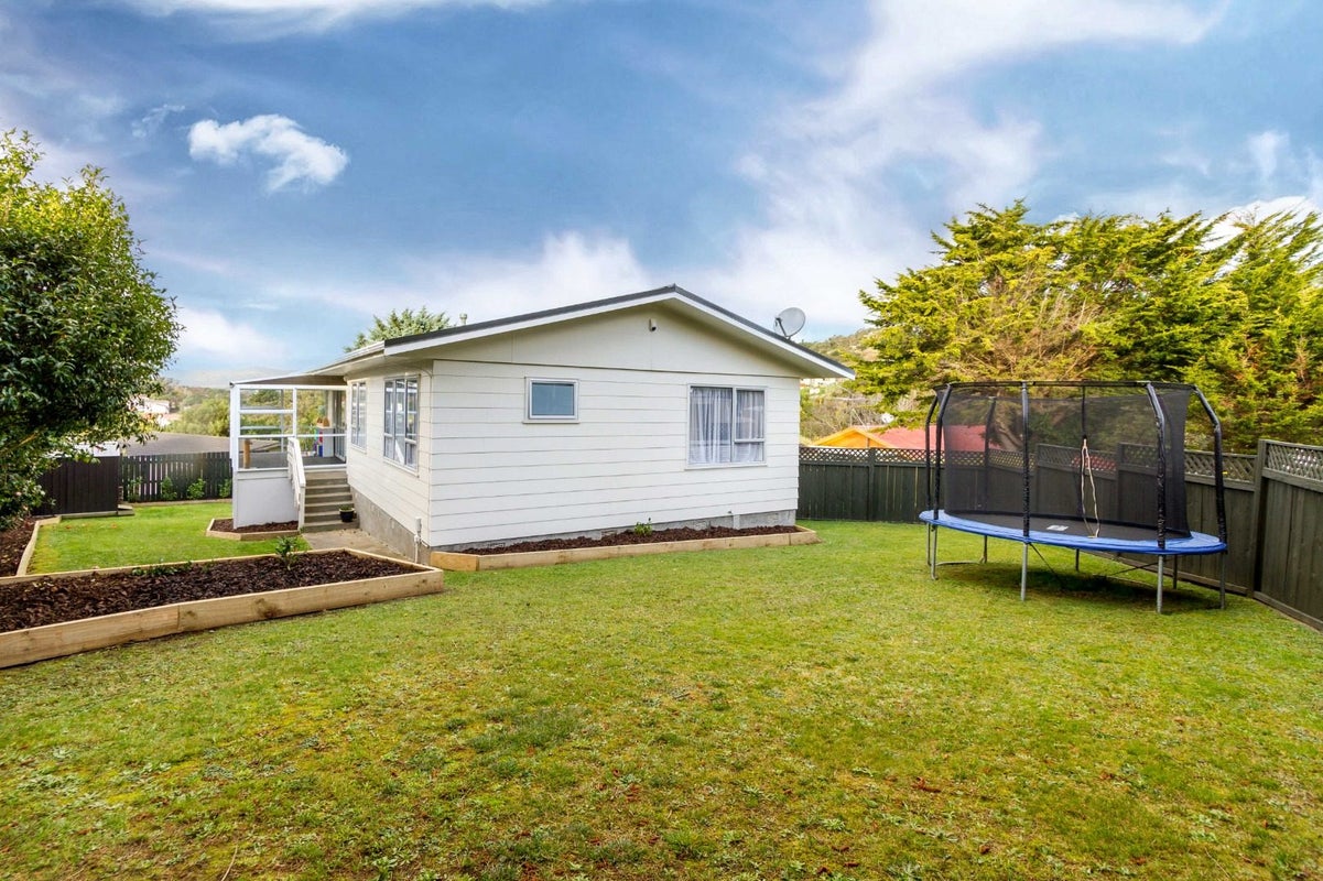 33 Thimble Lane, Whitby, Porirua - Carousel 18