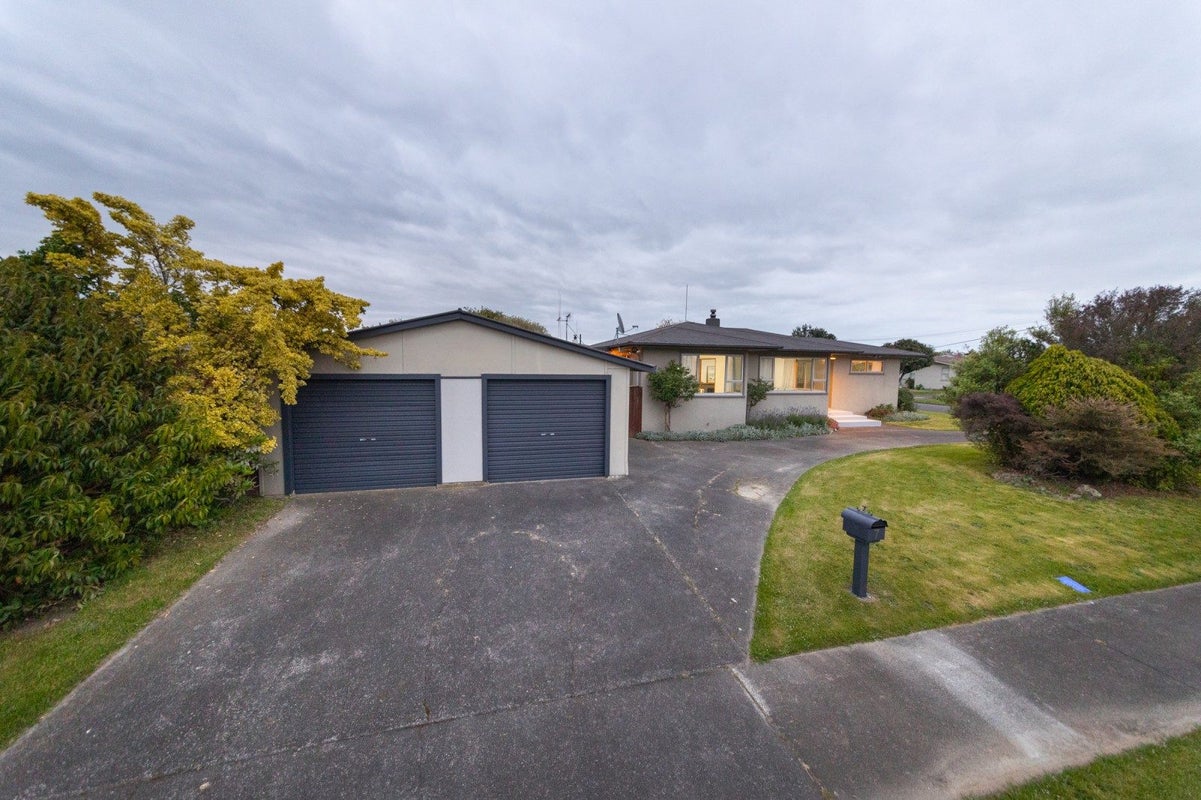7 Nairn Crescent, Awapuni, Palmerston North - Carousel 2