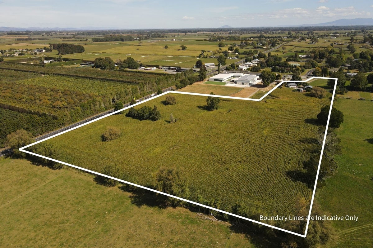 14 Eureka Road, Eureka, Hamilton - Carousel 1