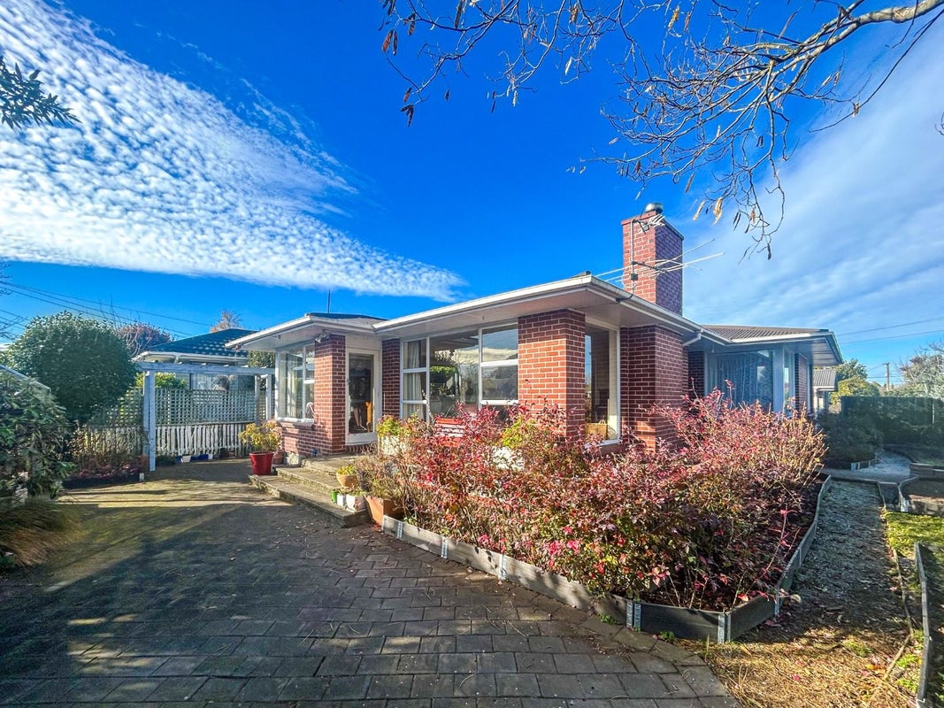 32 Greendale Avenue, Avonhead, Christchurch - Carousel 1