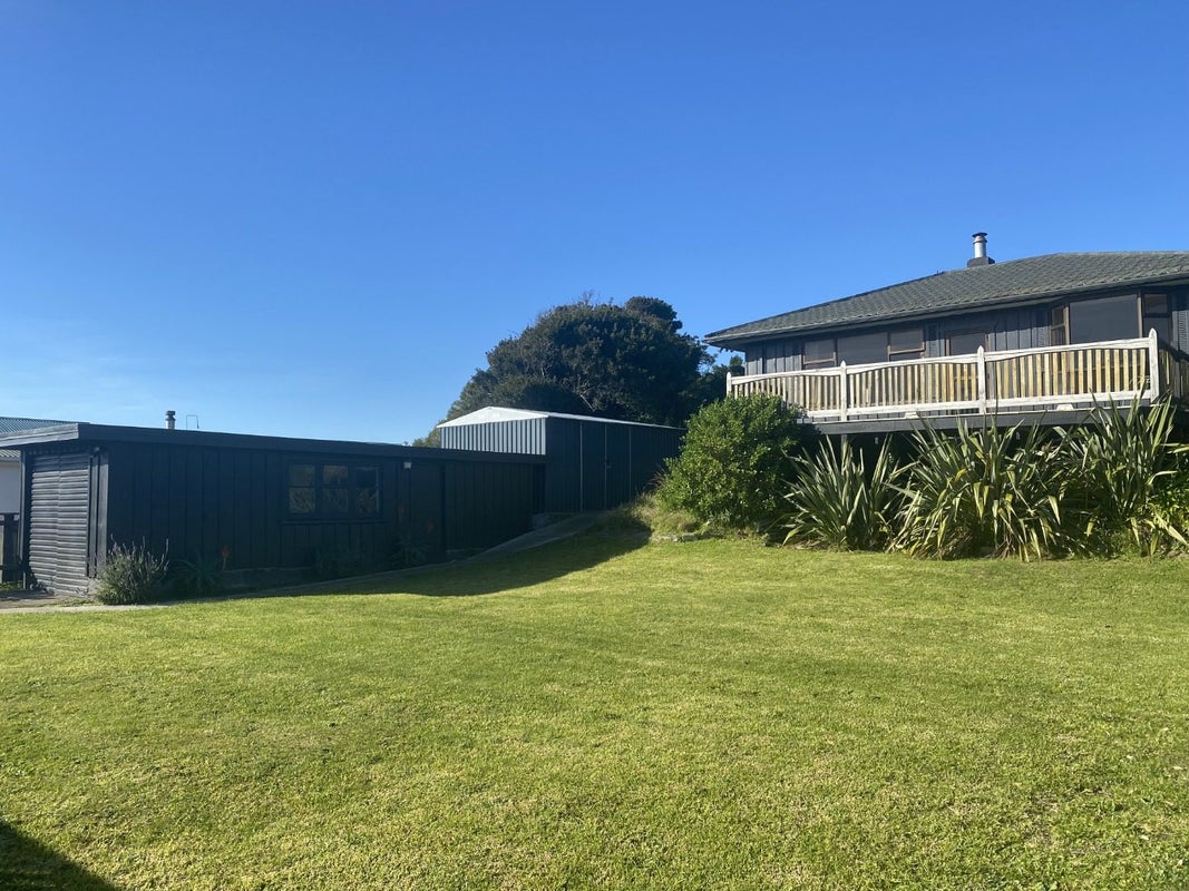 22 Mahoe Street, Otaki Beach, Otaki - Carousel 17