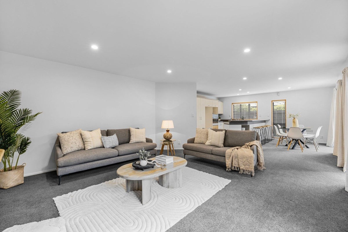 1/111 Lincoln Road, Addington, Christchurch - Carousel 1
