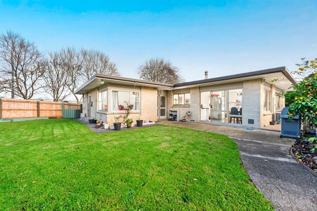 1/32 Prospect Terrace, Pukekohe, Pukekohe - Carousel 2
