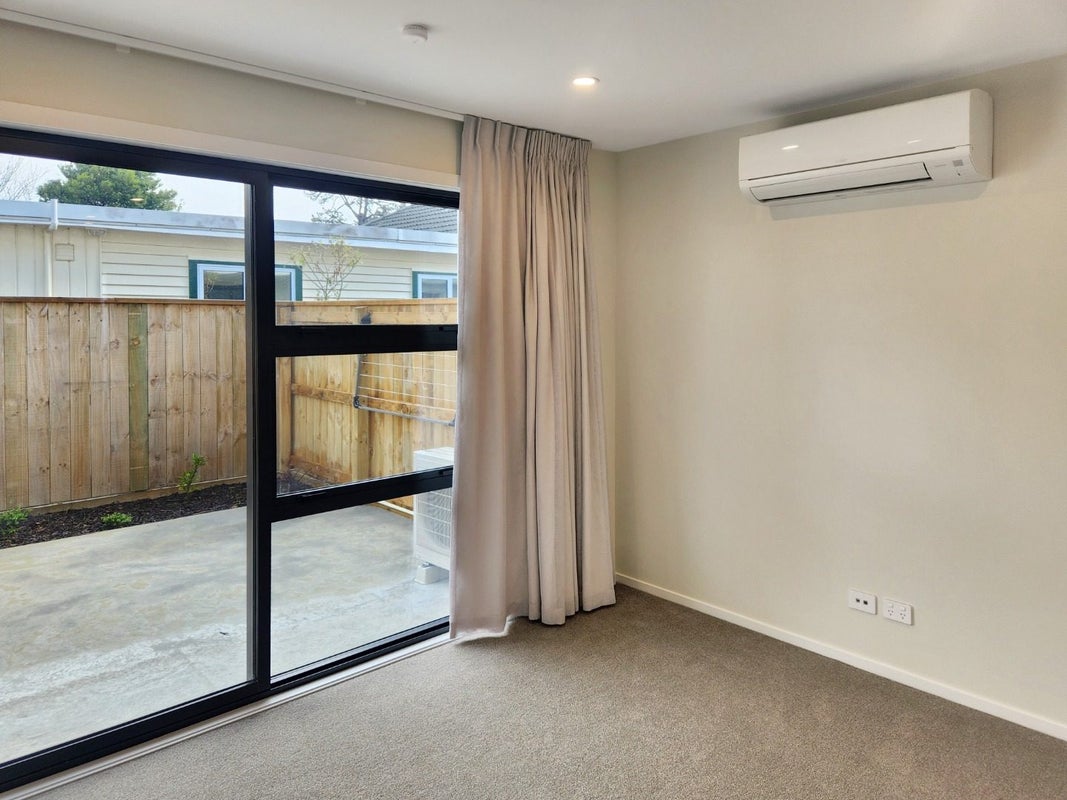 5/31 Wainuiomata Road, Wainuiomata, Lower Hutt, Wellington - Carousel 2