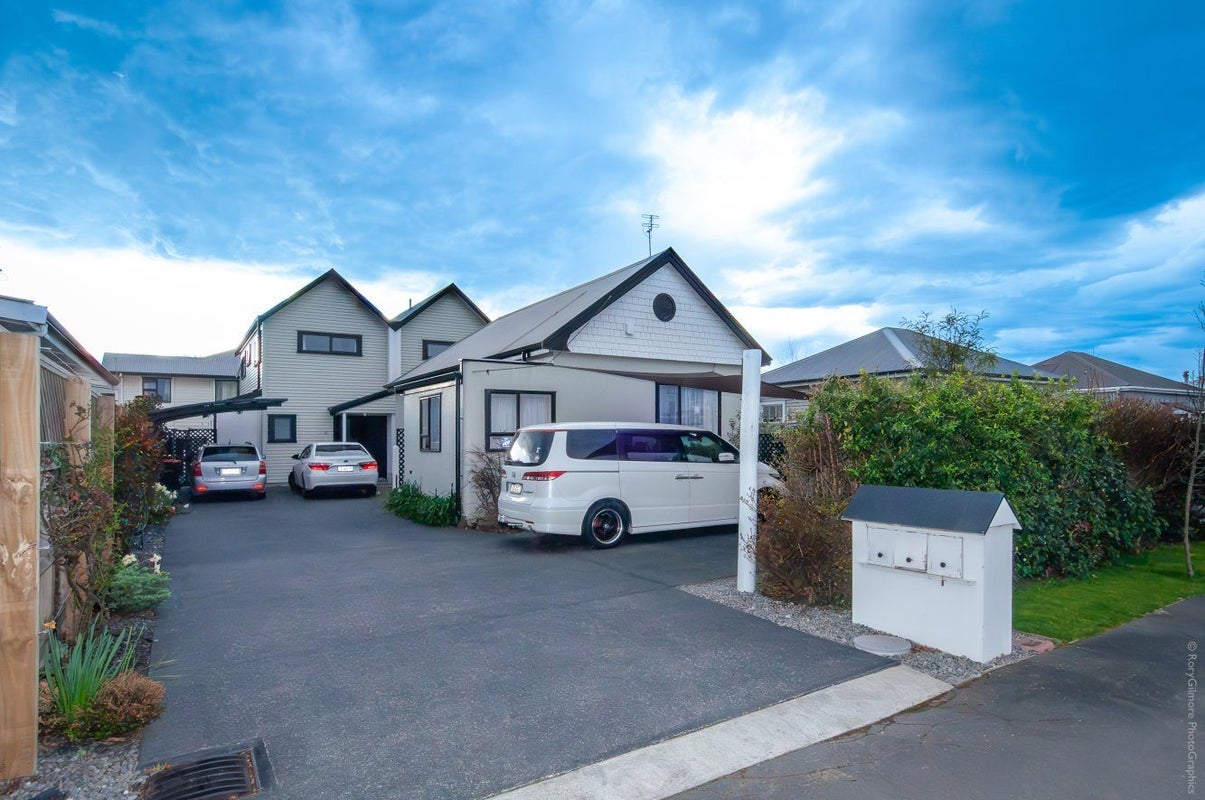 2/18 Kenilworth Street, Addington, Christchurch - Carousel 2