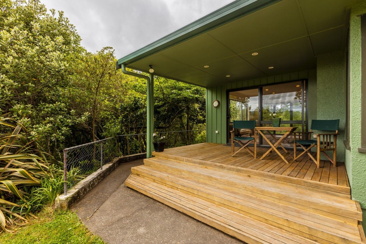 664 Kairakau Road, Havelock North - Carousel 2