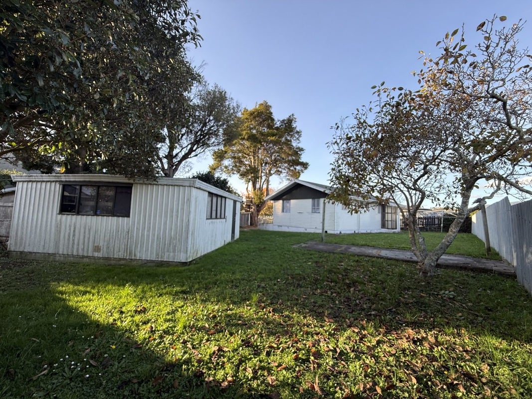 10 Kentucky Street, Totara Park, Upper Hutt - Carousel 15