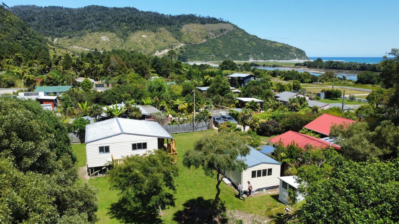 31 Glasseye Drive, Little Wanganui, Karamea - Carousel 1