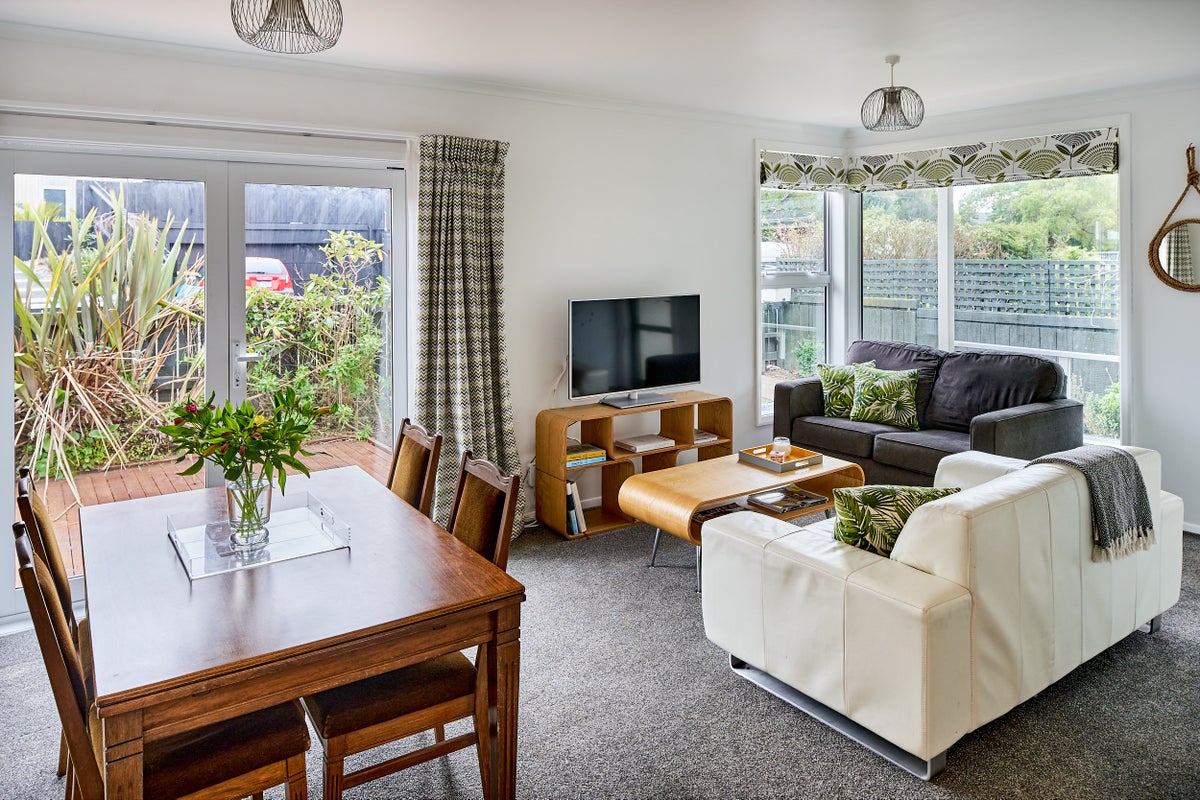 1//43 PUKATEA Street, Eastbourne, Lower Hutt  - Carousel 1