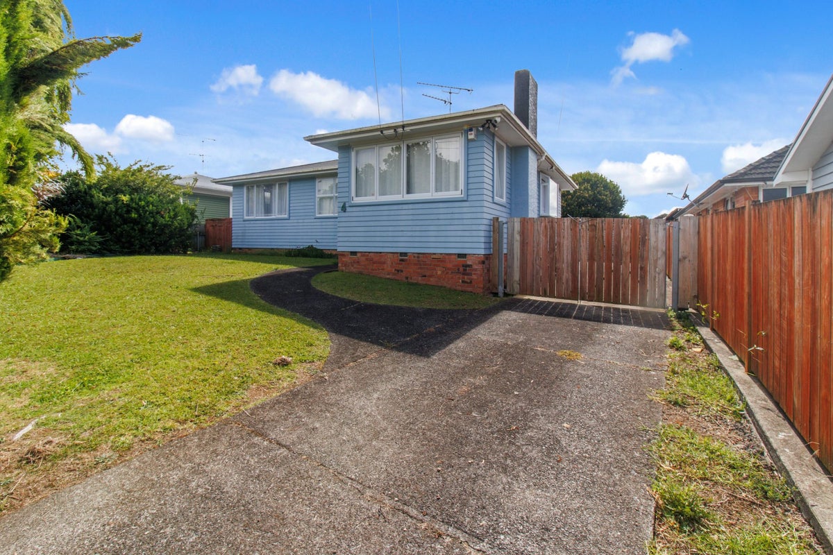 4 Claymore Street, Manurewa, Auckland - Carousel 2