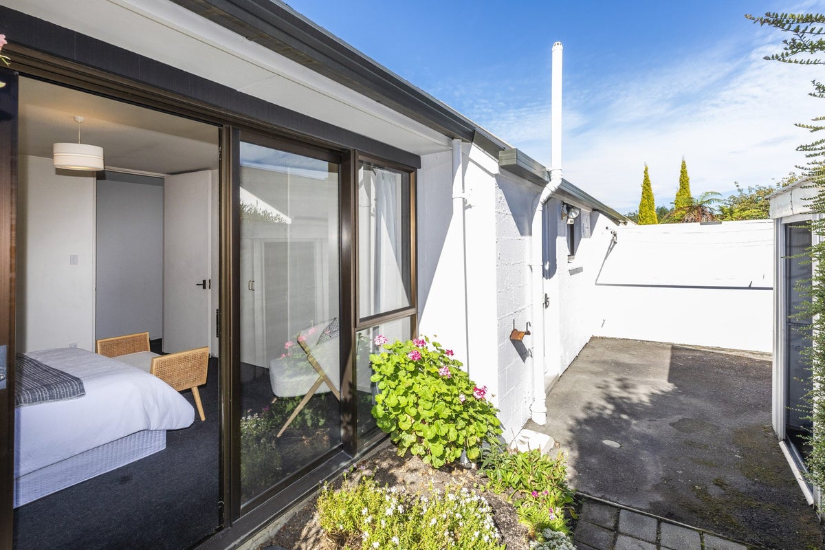 2/6 Ashfield Place, Ilam, Christchurch - Carousel 16