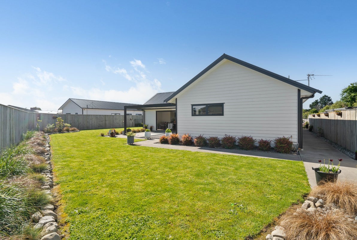 14 Plum Tree Lane, Solway, Masterton - Carousel 16