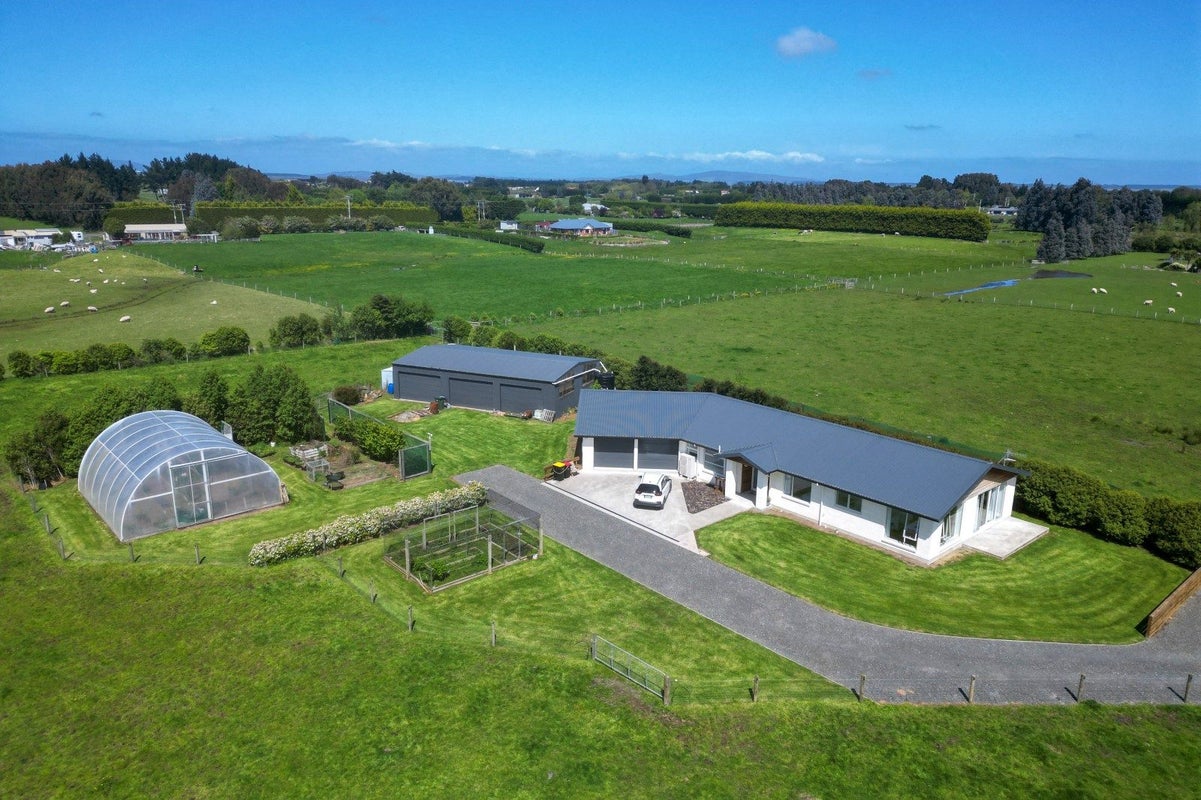 99 Maher Street, Tisbury, Invercargill - Carousel 1