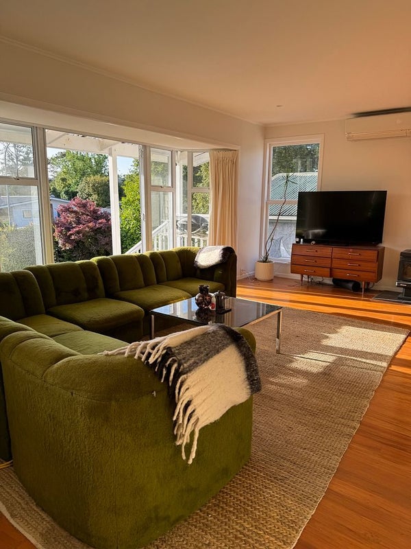 25 Paragon Avenue, Beach Haven, Auckland - Carousel 1