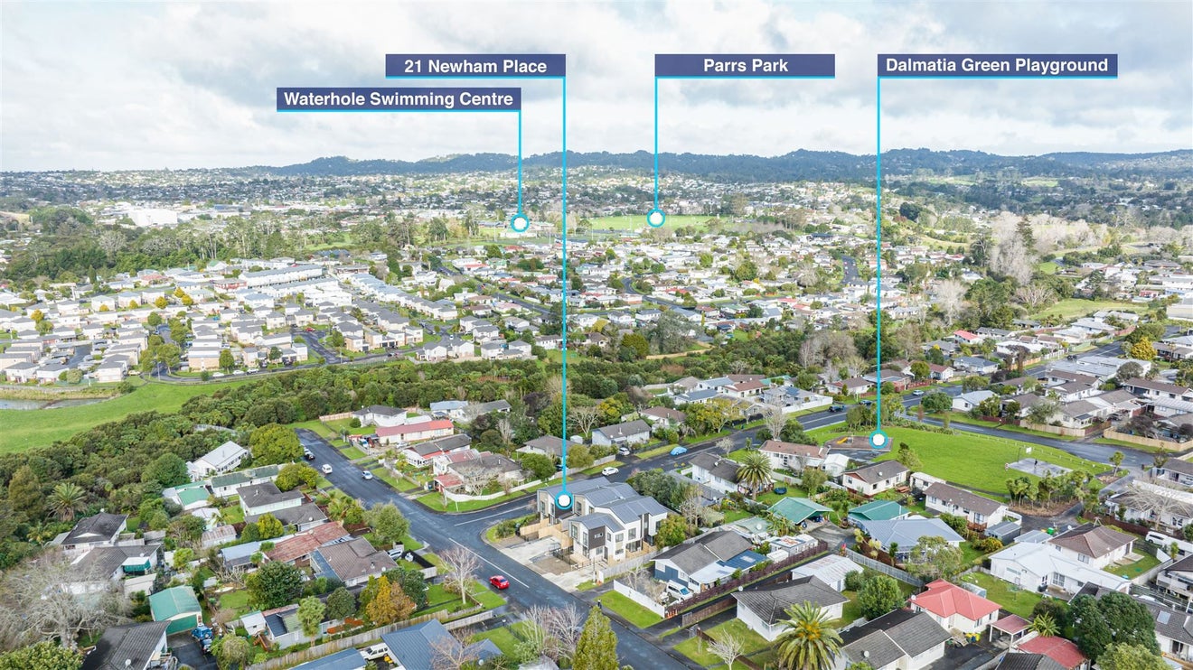 8/21 Newham Place, Henderson, Auckland - Carousel 27