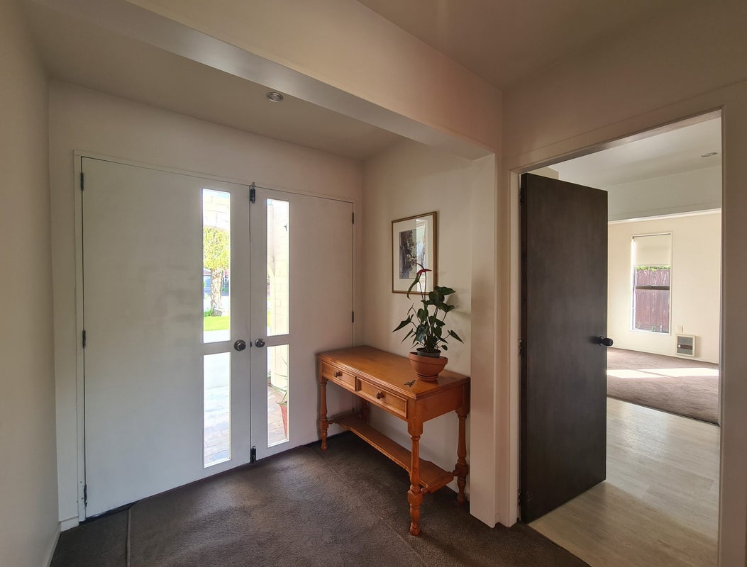 15 Applewood Place, Casebrook, Christchurch - Carousel 2