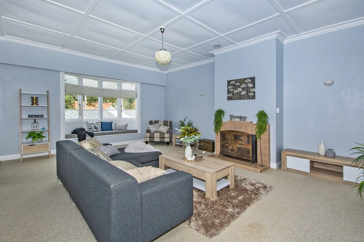 11 Kent Road, Regent, Whangarei - Carousel 1