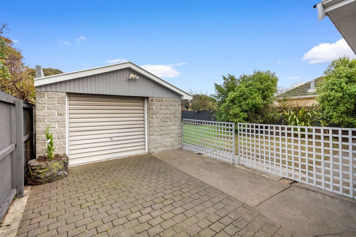 27 Santa Rosa Avenue, Halswell, Christchurch - Carousel 19