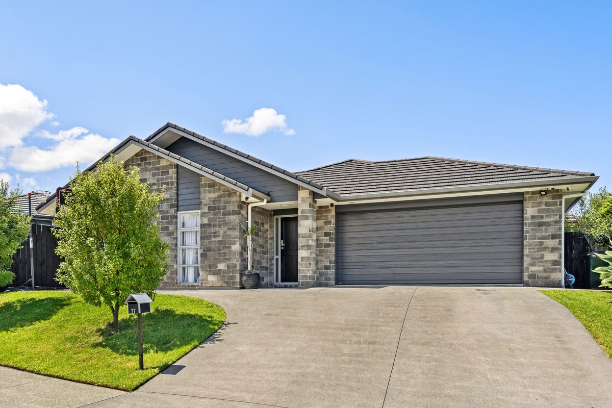 77 Ridgeway Drive, Kamo, Whangarei - Carousel 2