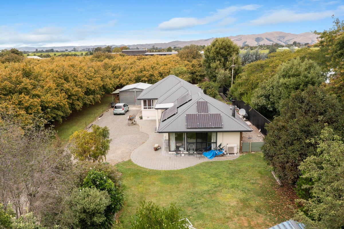 65 Rowley Crescent, Grovetown, Blenheim - Carousel 1