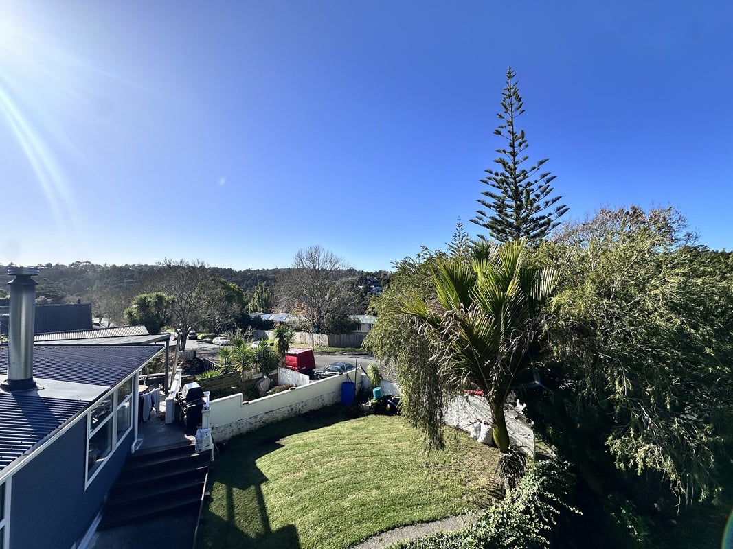 81 Vandeleur Avenue, Birkdale, Auckland - Carousel 13