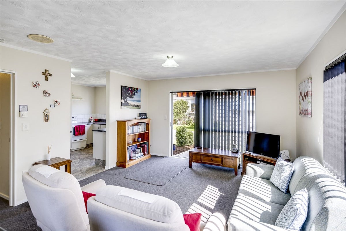 2/55 Meeanee Road, MEEANEE, NAPIER - Carousel 2