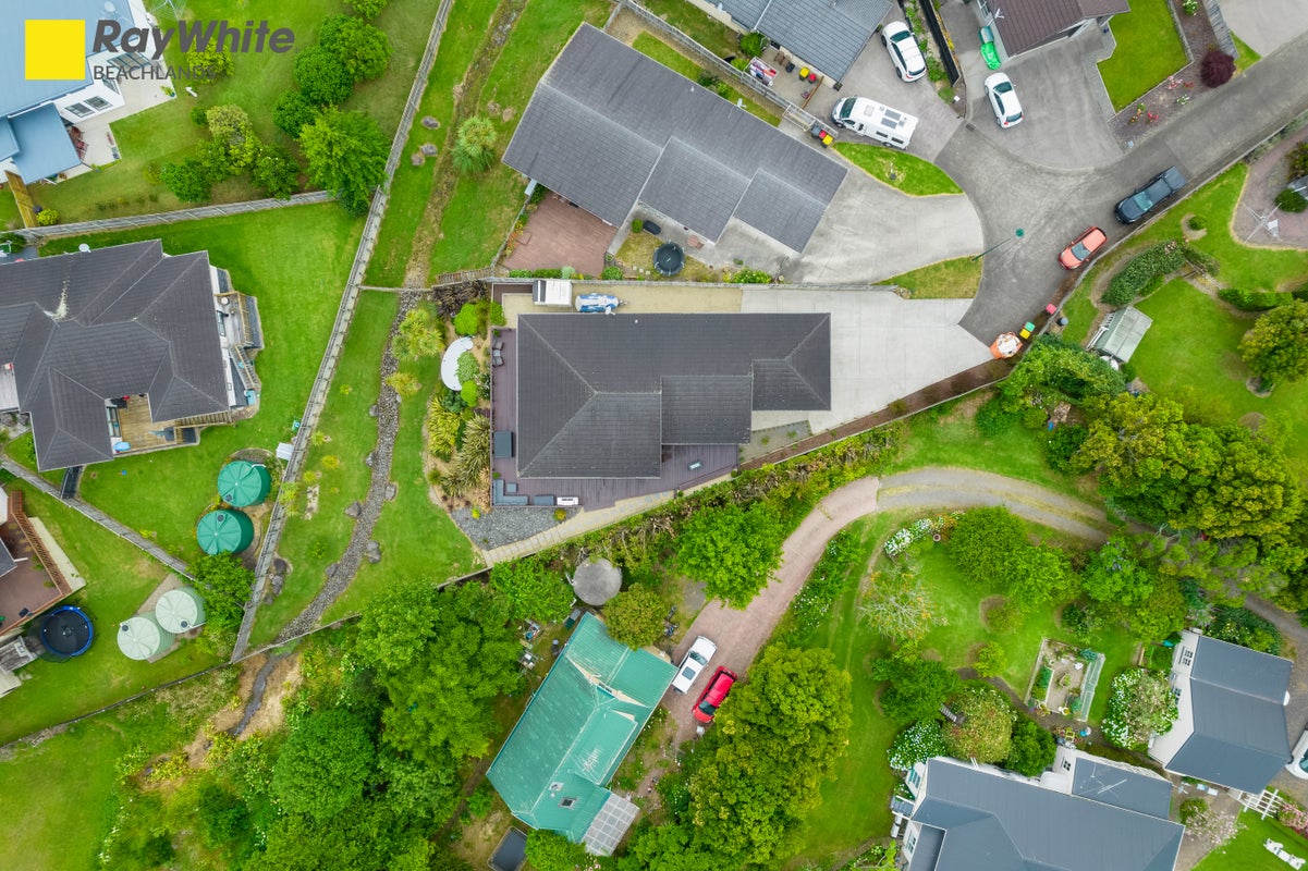 29F Bell Road, Beachlands, Auckland - Carousel 35