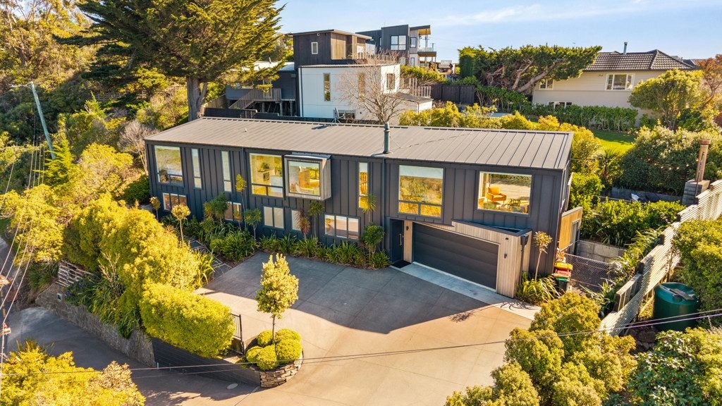 110 Mount Pleasant Road, Mount Pleasant, Christchurch - Carousel 27