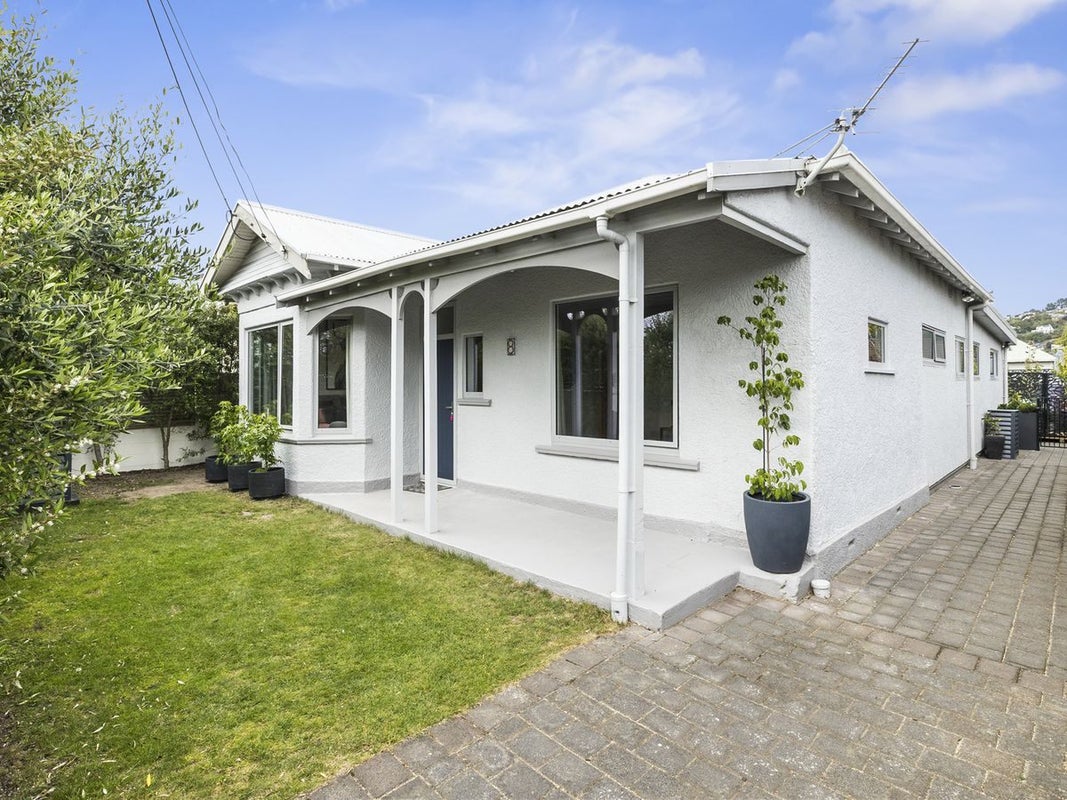 8 Waterloo Street, Saint Kilda, Dunedin - Carousel 1