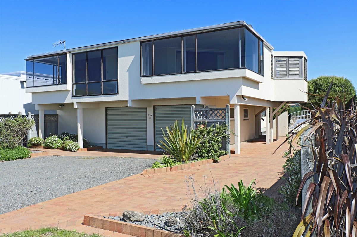 136 North Shore Road, Eskdale, Napier - Carousel 1