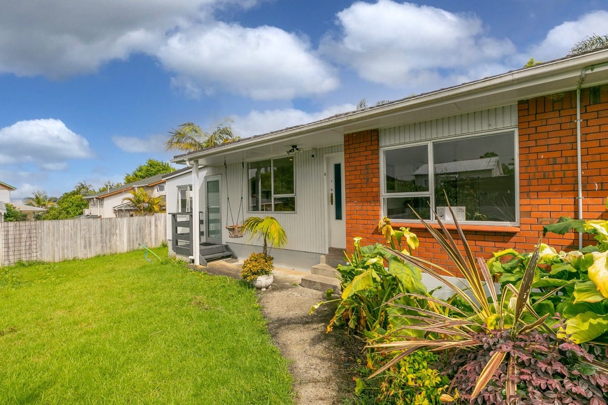 6/27 Wright Road, Point Chevalier, Auckland - Carousel 9