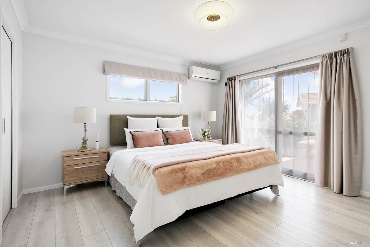 10 Mission View Drive, Northpark, Auckland - Carousel 1
