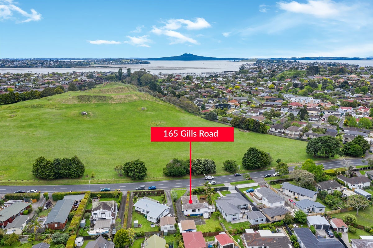 165 Gills Road, Half Moon Bay, Auckland - Carousel 2