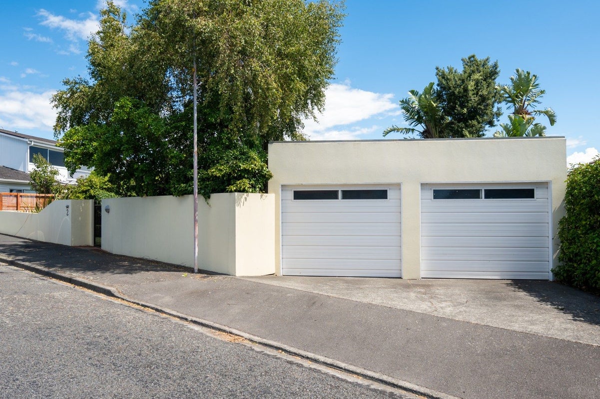 2 Coleman Terrace, Hospital Hill, Napier - Carousel 19
