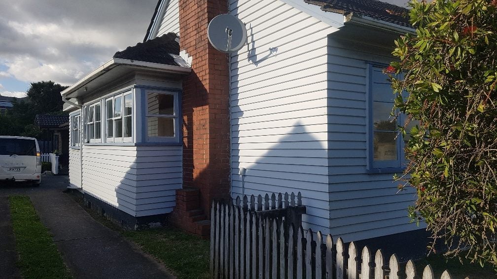 1/20 Athlone Crescent, Boulcott, Lower Hutt - Carousel 2