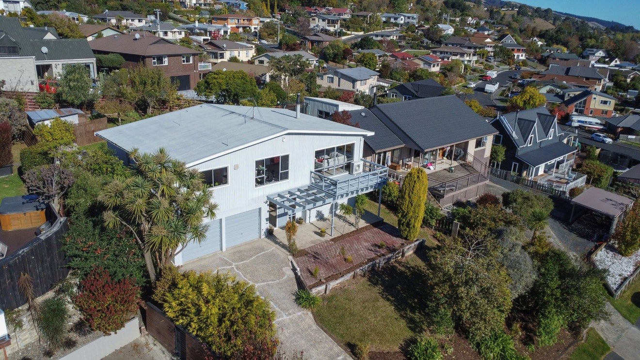 17 Gebbie Street, Kinmont Park, Mosgiel - Carousel 1