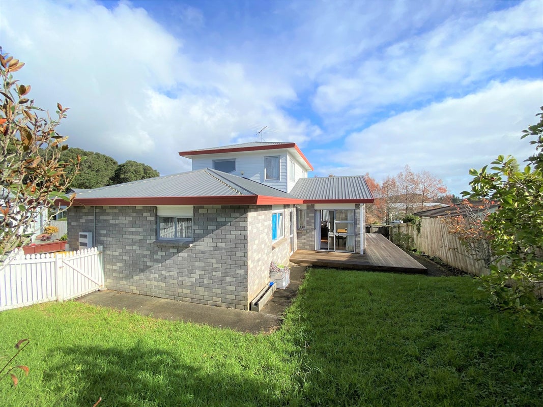 1/9 Mira Place, Windsor Park, Auckland - Carousel 15