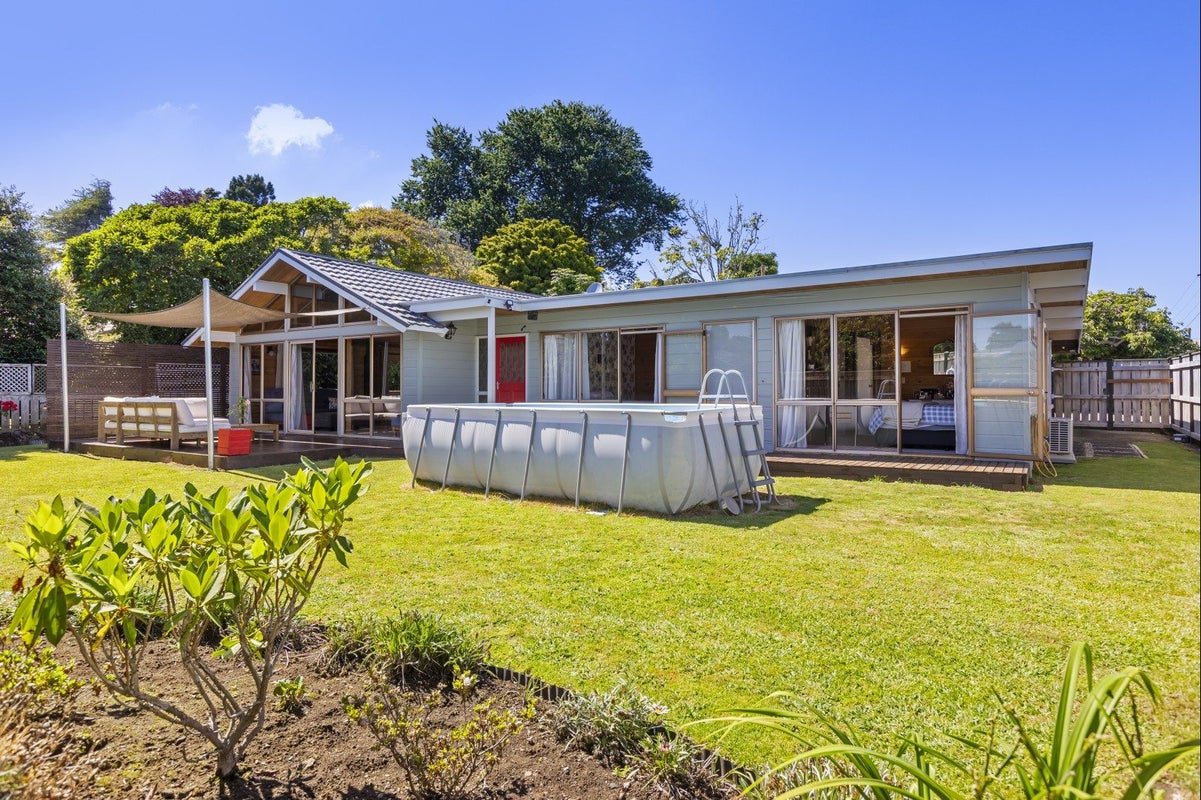 12 Woodleigh Street, Frankleigh Park, New Plymouth - Carousel 2
