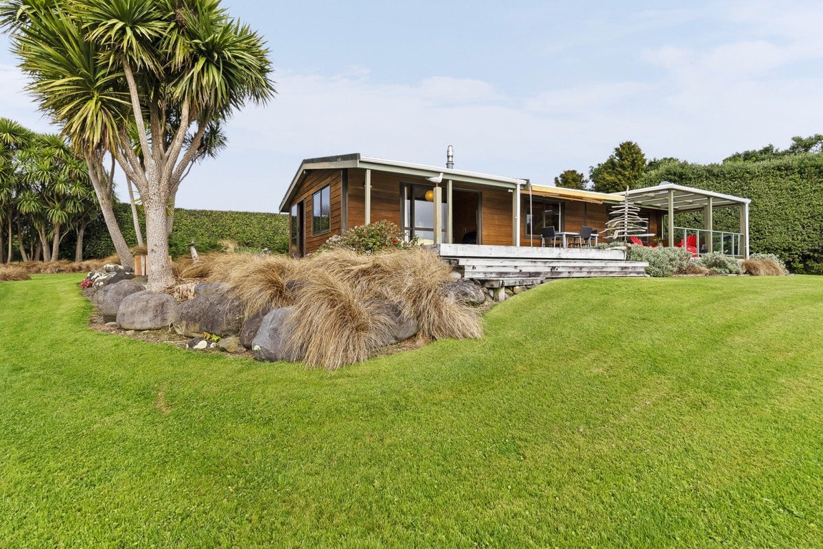 52 Surrey Hill Road, Kaitake, New Plymouth - Carousel 1