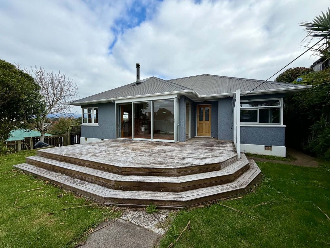 58 Ballance Street, Lower Vogeltown, New Plymouth - Carousel 2