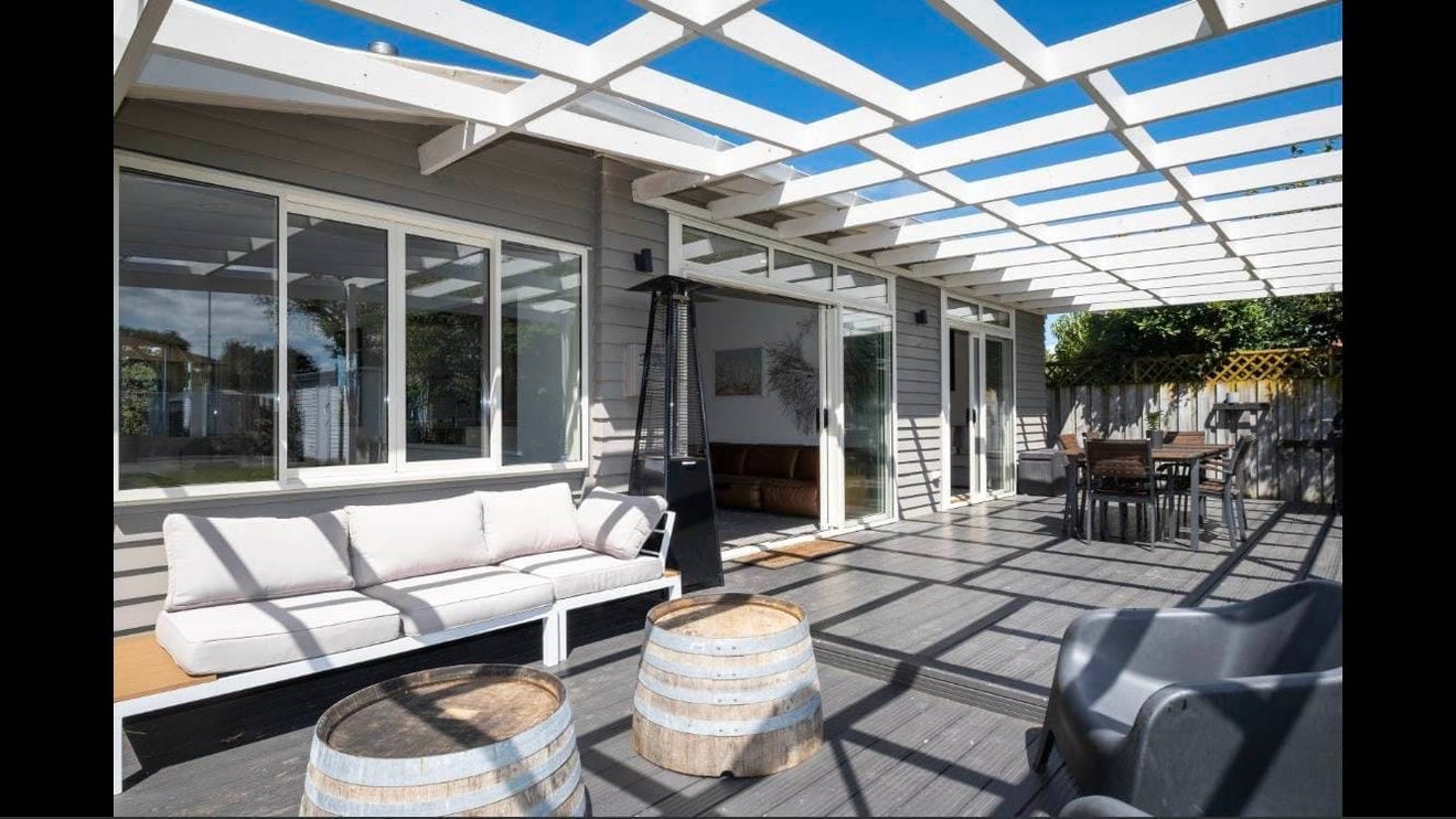 1A Finnis Lane, Hospital Hill, Napier - Carousel 1