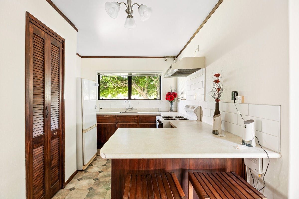 205 Grandview Road, Nawton, Hamilton - Carousel 21