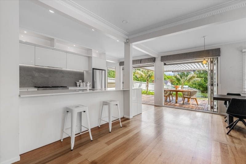 42A Orakei Road, Remuera, Auckland - Carousel 2