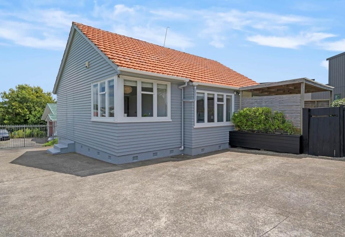 43 Epping Street, Glen Innes, Auckland City, Auckland - Carousel 1