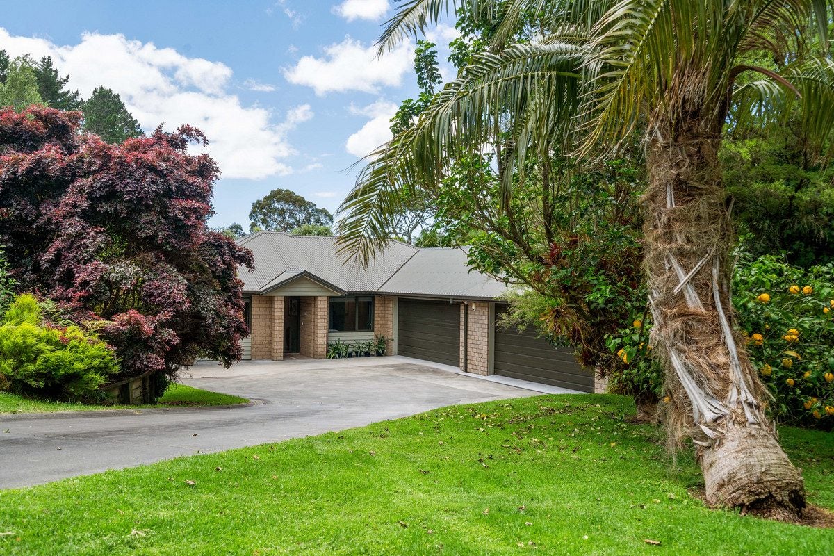22 Orakei Place, Welcome Bay, Tauranga - Carousel 2