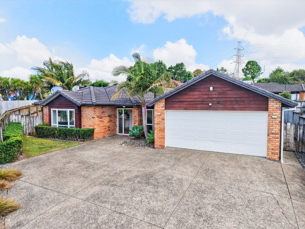 20 Cartmel Avenue, Massey, Auckland - Carousel 1