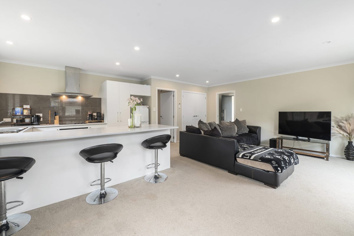 21D Park Road, Western Heights, Rotorua - Carousel 1