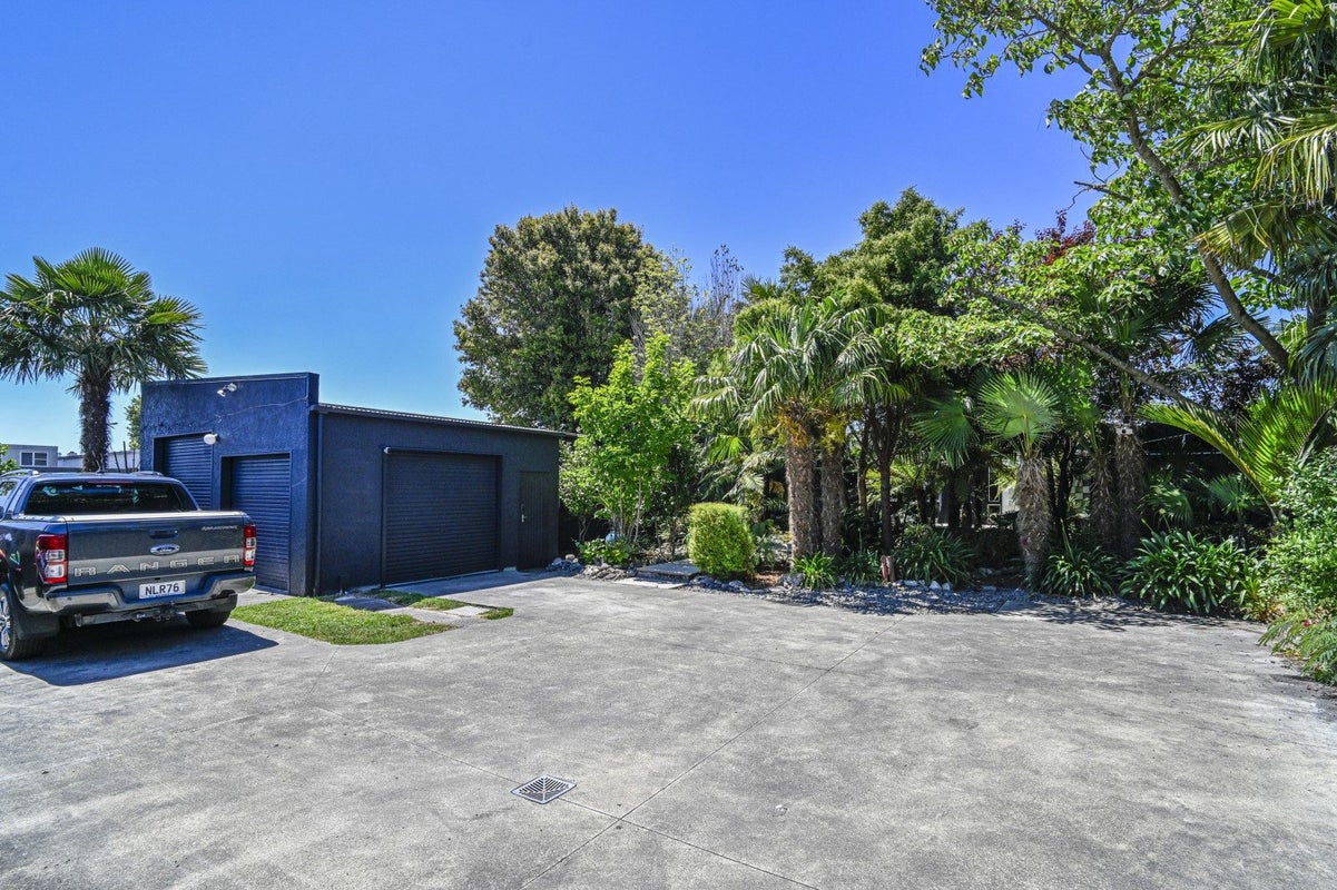 104B Davis Street, Saint Leonards, Hastings - Carousel 30