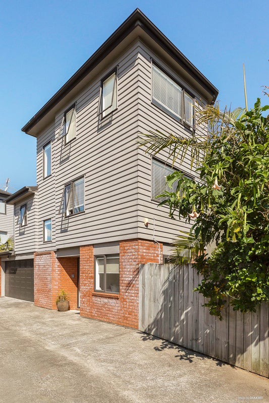 870 Manukau Road, Royal Oak, Auckland - Carousel 2