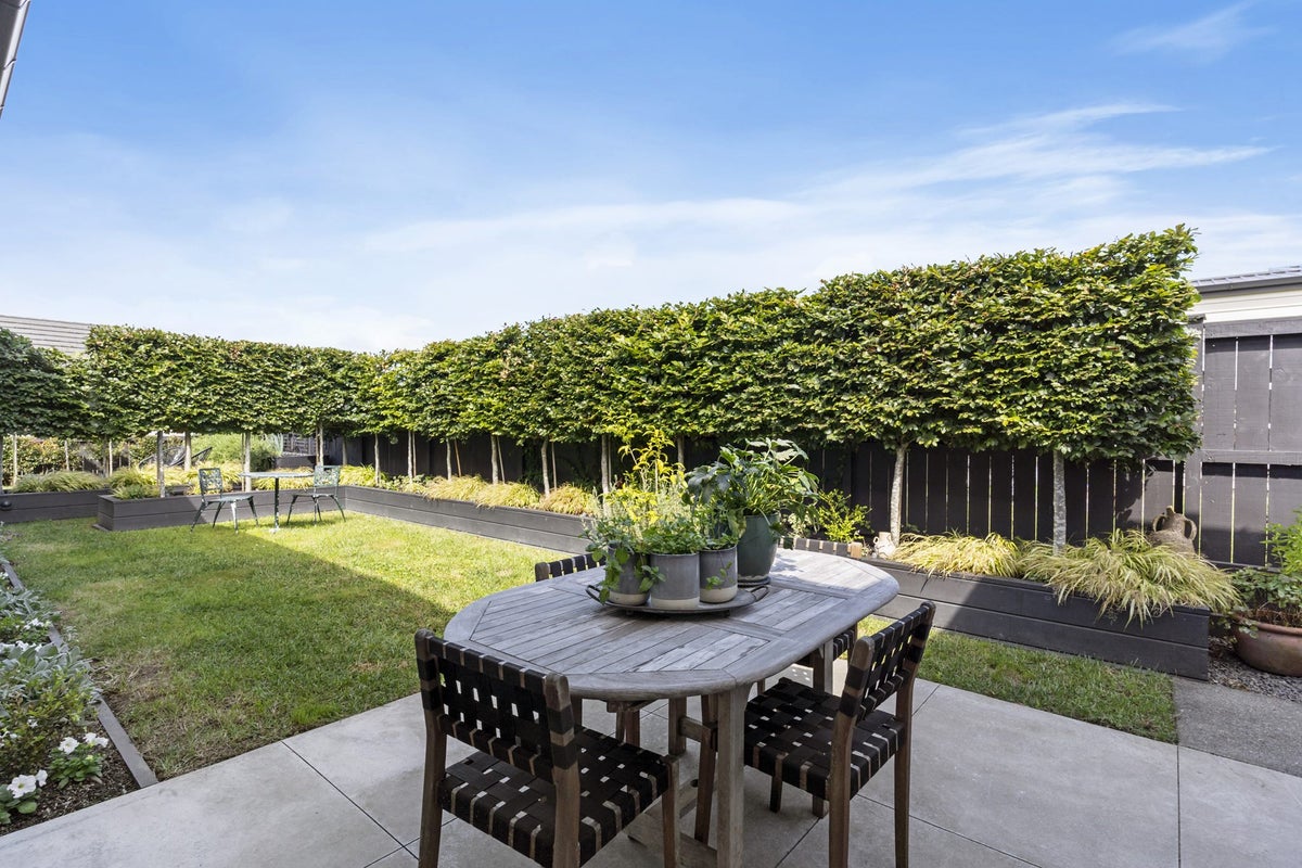 8 Kabardin Street, Karaka, Papakura - Carousel 1